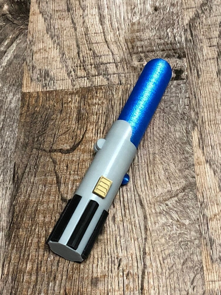 Rey's lightsaber rattle